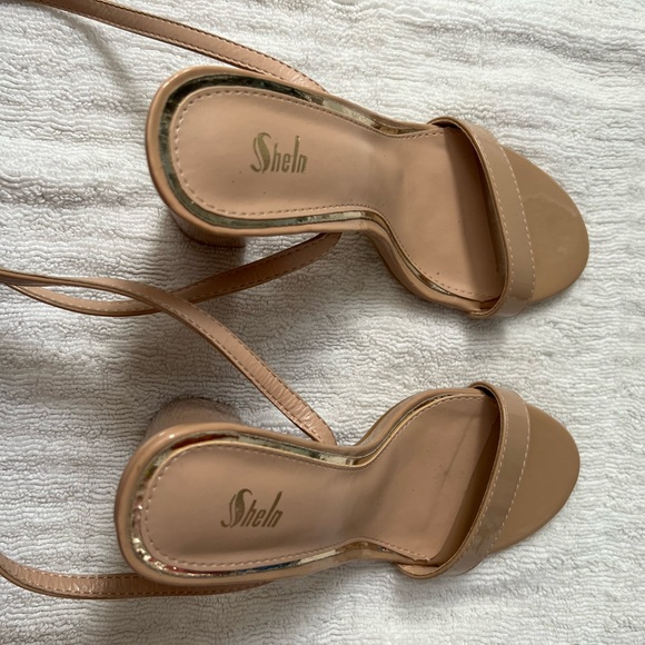 Sheln sandal high hill size 36 a nude color - Picture 2 of 5